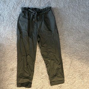 Zara Cotton Capri Pants Size M